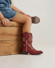 Load image into Gallery viewer, The Annie Kid
