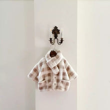 Load image into Gallery viewer, Mama &amp; Mini Matching Holland Sherpa Jacket
